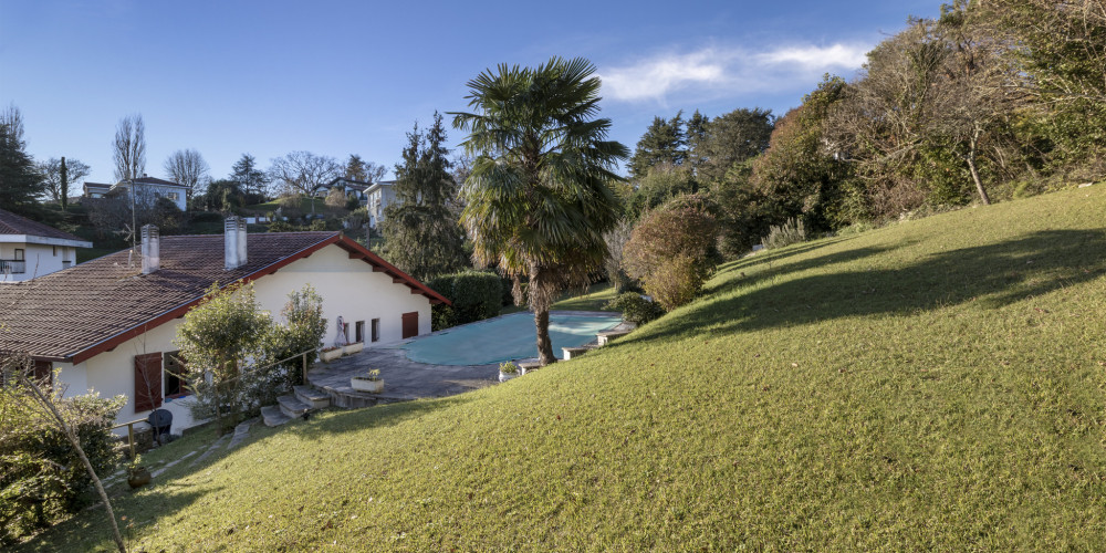 maison à CIBOURE (64500)