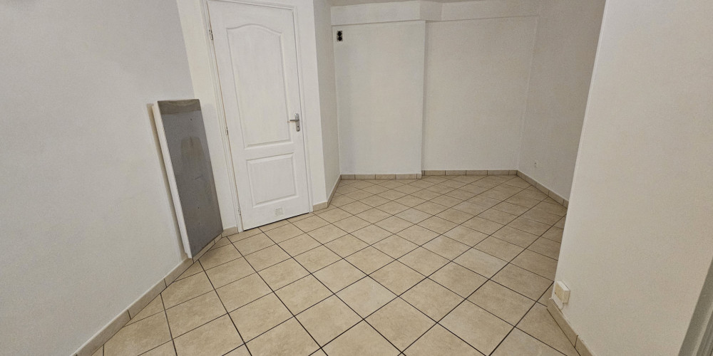 appartement à PAU (64000)