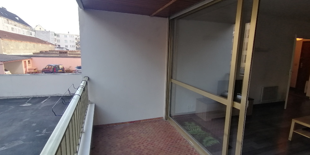 appartement à PAU (64000)