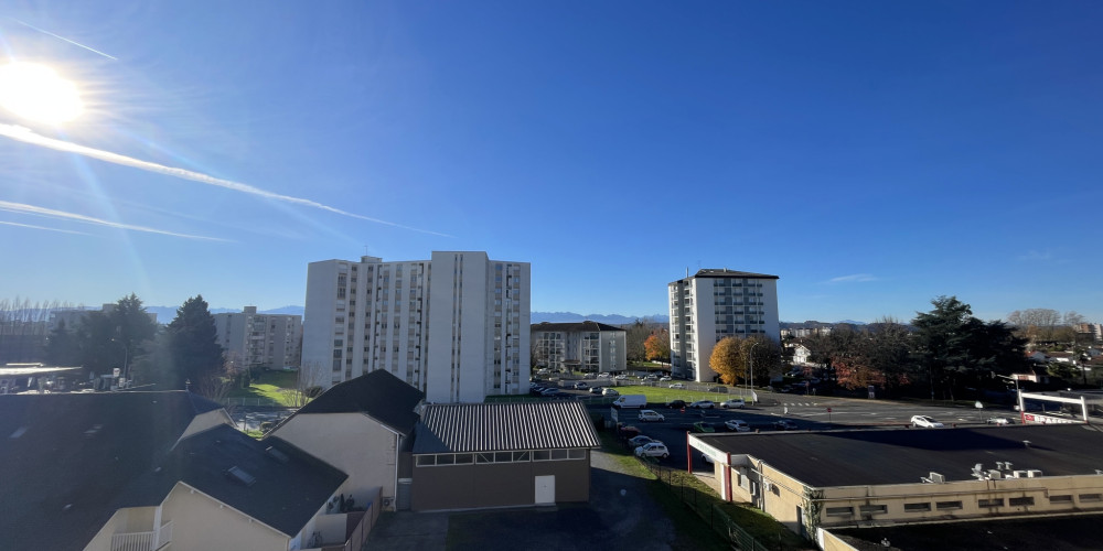 appartement à PAU (64000)