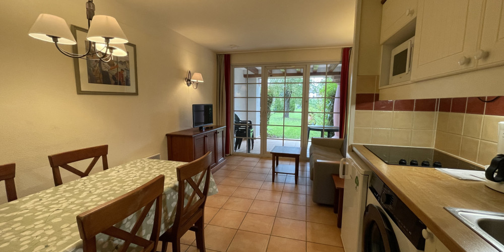 appartement à UHART CIZE (64220)