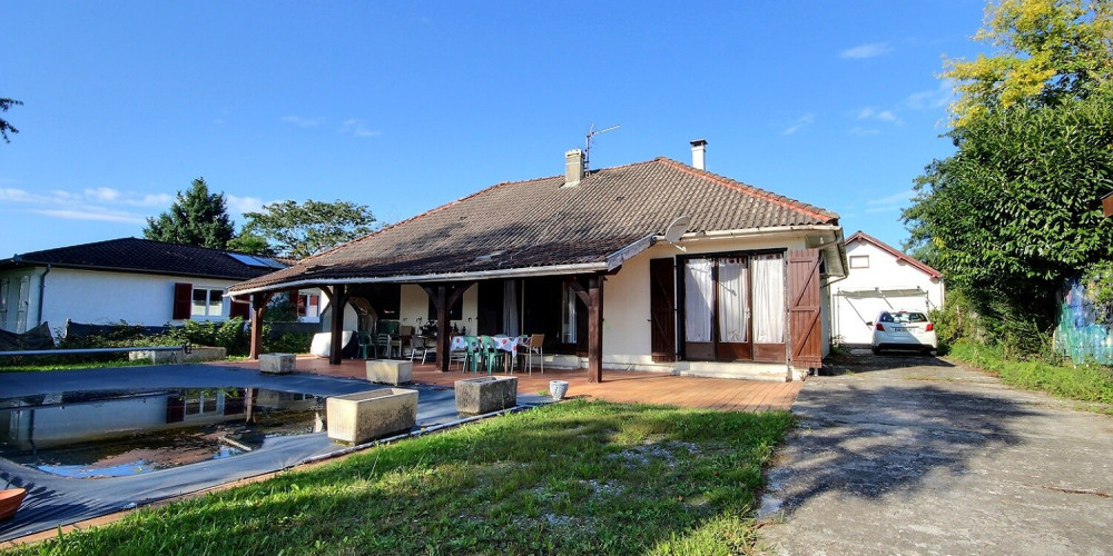 maison à MONTARDON (64121)