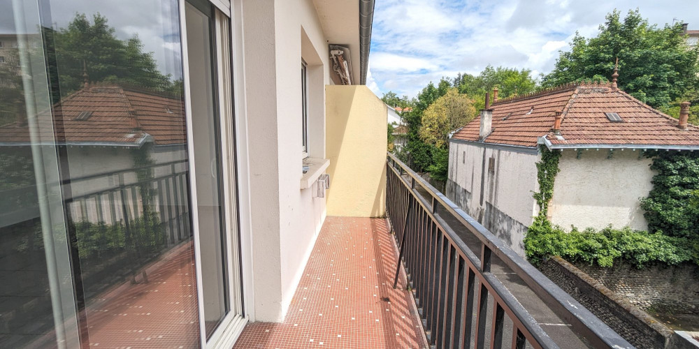 appartement à PAU (64000)