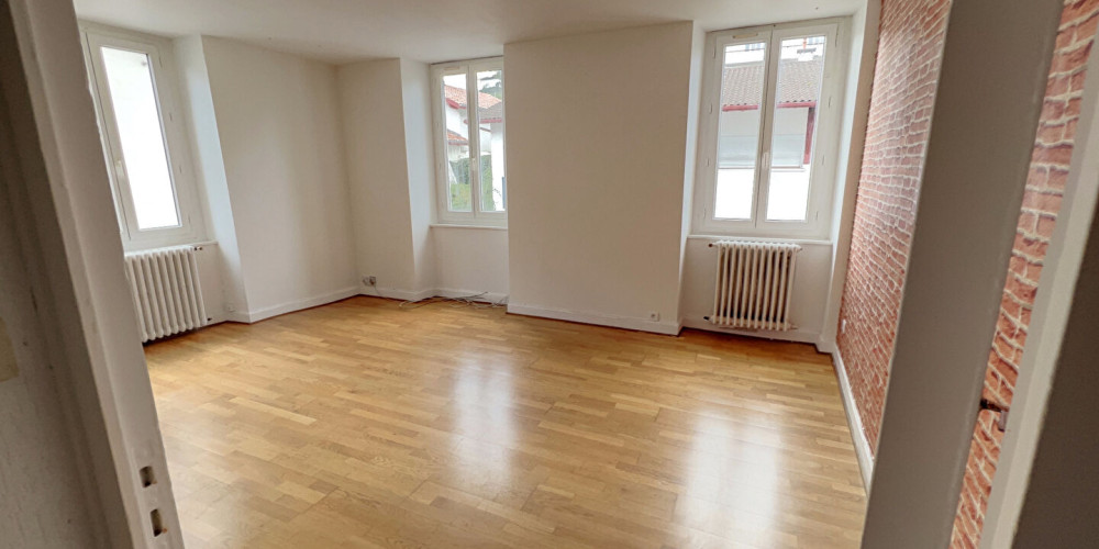 appartement à HASPARREN (64240)