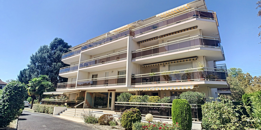 appartement à PAU (64000)