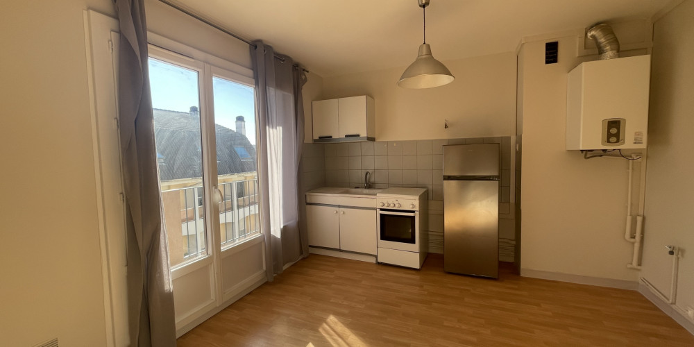 appartement à PAU (64000)