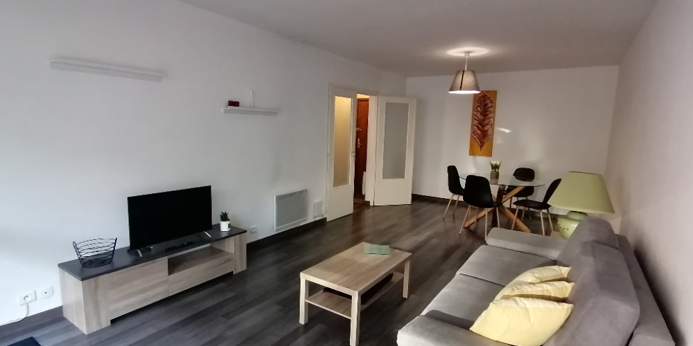 appartement à PAU (64000)