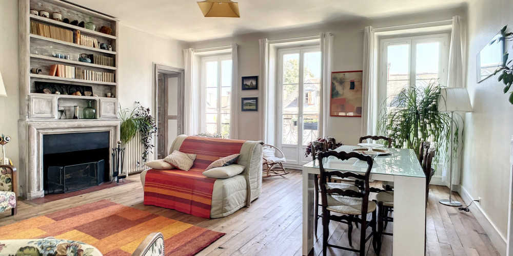 appartement à PAU (64000)