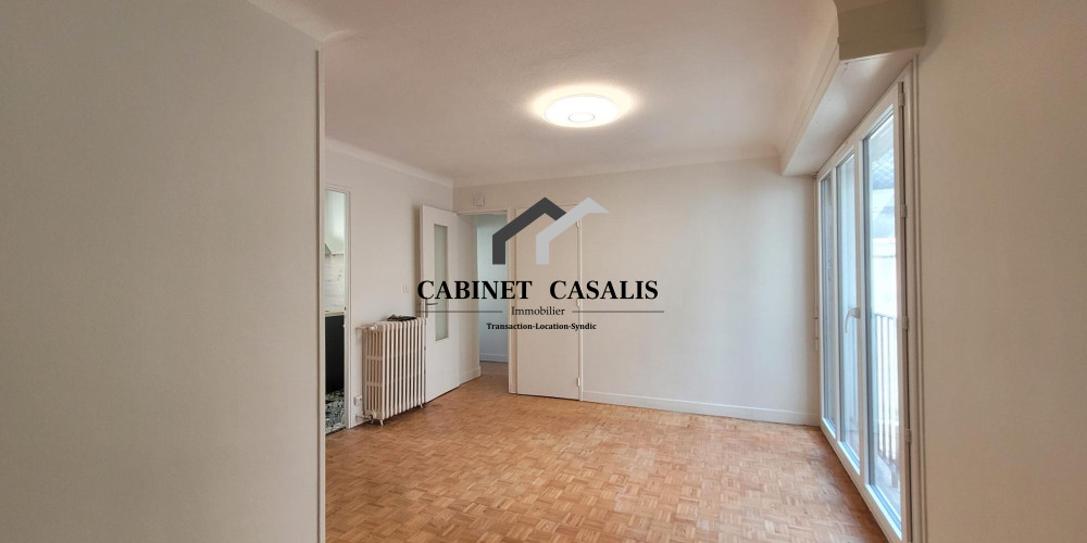 appartement à PAU (64000)