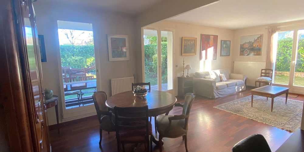 appartement à PAU (64000)