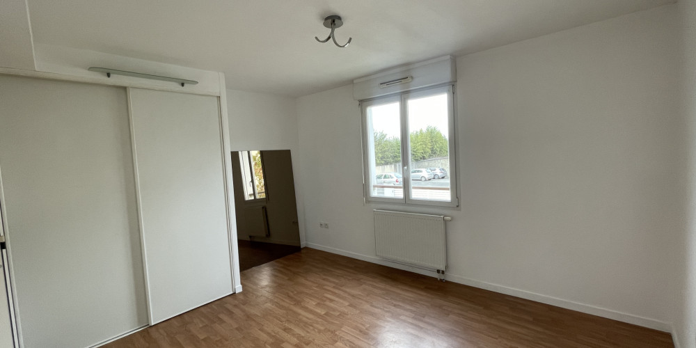 appartement à PAU (64000)